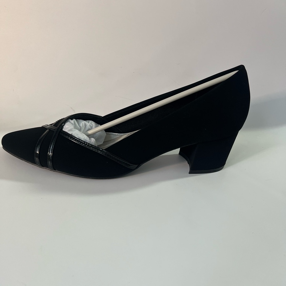 Easy Street Lamy/Patent Black Women's Shoes - 12 - Picture 4 of 10